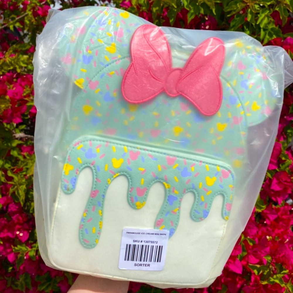 NWT! ๐บRARE HTF EXCLUSIVE๐บ Danielle Nicole Minnie Mouse Ice Cream Backpack ๐๐ฆ - Picture 1 of 5